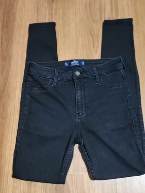 Hollister Black Women’s High Rise Jeggings